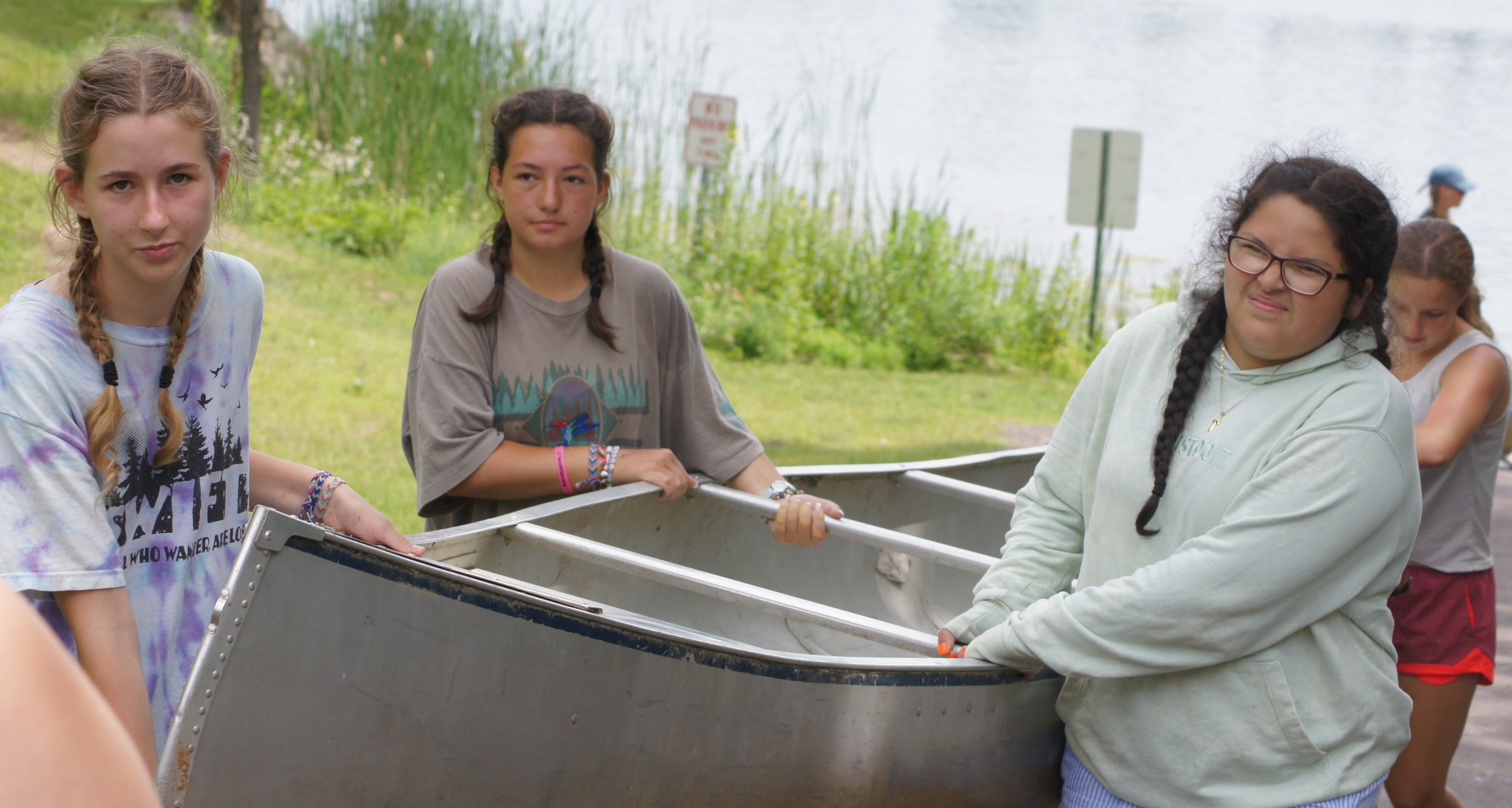 lift canoe